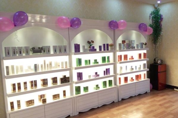 美容院橱窗设计